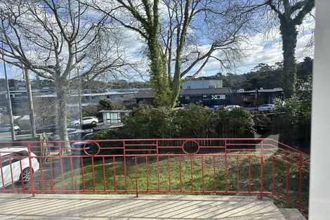 Photo of property in 61 Lake Road, Northcote, Auckland, 0627