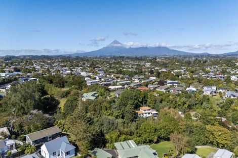 Photo of property in 164a Mangorei Road, Merrilands, New Plymouth, 4312