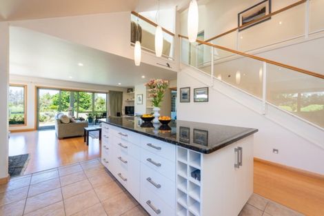 Photo of property in 10 Moreland Place, Mapua, 7005