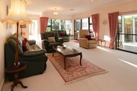 Photo of property in 17 Manly Street, Paraparaumu Beach, Paraparaumu, 5032