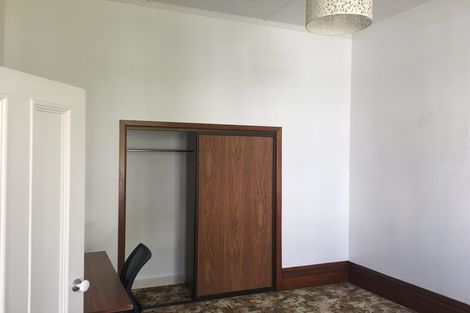 Photo of property in 19 Myrtle Crescent, Mount Cook, Wellington, 6021