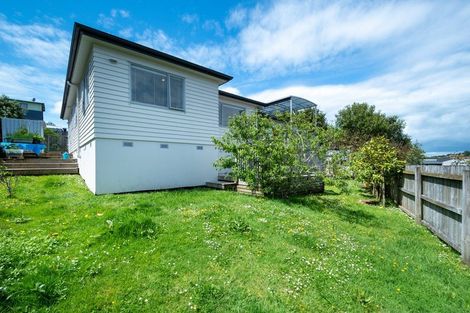 Photo of property in 11 Tee Point, Red Beach, 0932