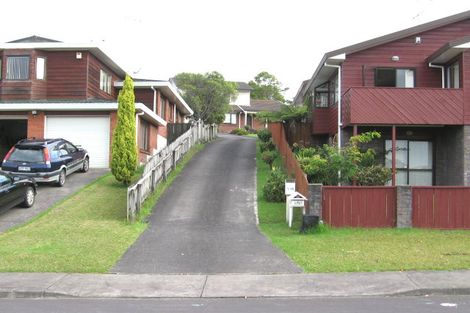 Photo of property in 2/80 Granville Drive, Massey, Auckland, 0614