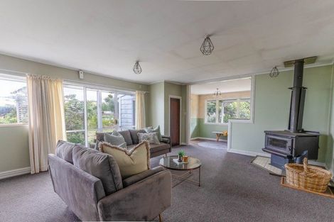 Photo of property in 16 Toia Street, Marton, 4710