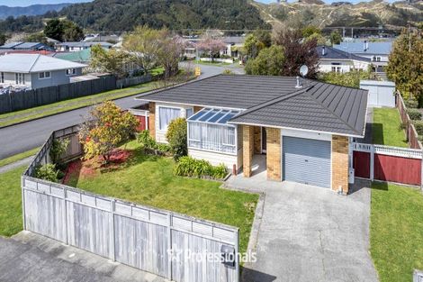 Photo of property in 49 Ararino Street, Trentham, Upper Hutt, 5018
