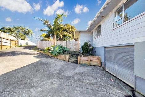 Photo of property in 18 Solar Road, Glen Eden, Auckland, 0602