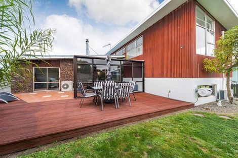 Photo of property in 32 Shelton Place, Feilding, 4702