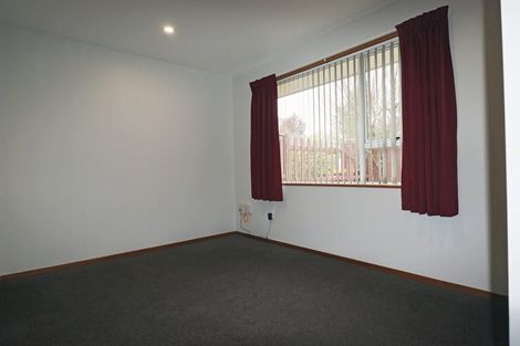 Photo of property in 1/51 Sturrocks Road, Redwood, Christchurch, 8051
