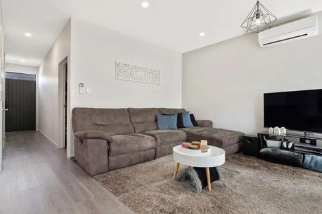 Photo of property in 9 Pasla Close, Papakura, 2110