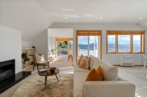 Photo of property in 78 The Crescent, Roseneath, Wellington, 6011