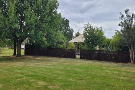 Photo of property in 10 Westmoreland Place, Cromwell, 9310