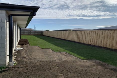 Photo of property in 7 Marcoola Drive, Rolleston, 7614