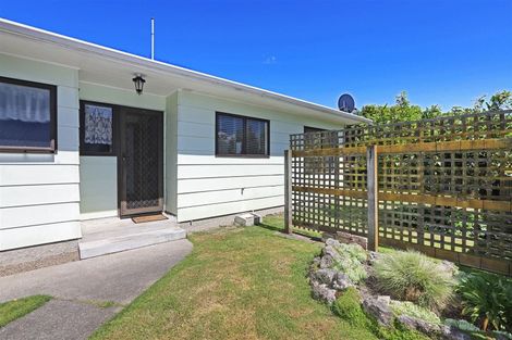 Photo of property in 26 Usherwood Crescent, Akina, Hastings, 4122