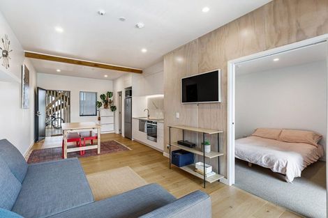 Photo of property in 6/167 Hobsonville Point Road, Hobsonville, Auckland, 0616