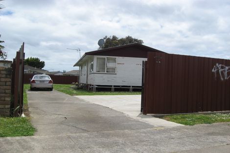 Photo of property in 16 Kemble Close, Mangere, Auckland, 2022