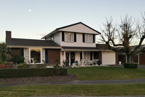 Photo of property in 12 Crichton Place, Taradale, Napier, 4112