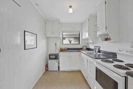 Photo of property in 51f1- Henry Street, Ebdentown, Upper Hutt, 5018