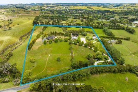 Photo of property in 40 Foster Road, Kumeu, 0891