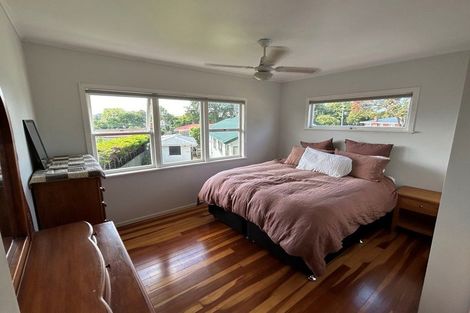 Photo of property in 1 Richardson Avenue, Pukekohe, 2120