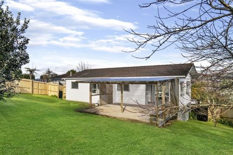 Photo of property in 5 Jarrah Place, Massey, Auckland, 0614