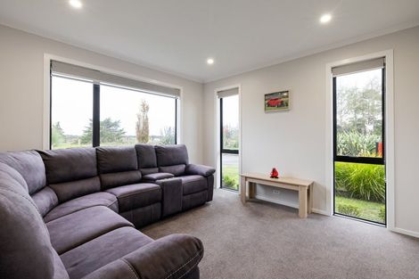 Photo of property in 35 Wairua Avenue, Baverstock, Hamilton, 3200