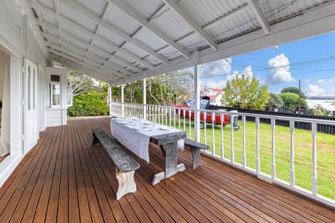 Photo of property in 66 Beresford Street, Bayswater, Auckland, 0622