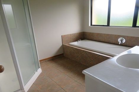 Photo of property in 37 Keswick Crescent, Huntington, Hamilton, 3210