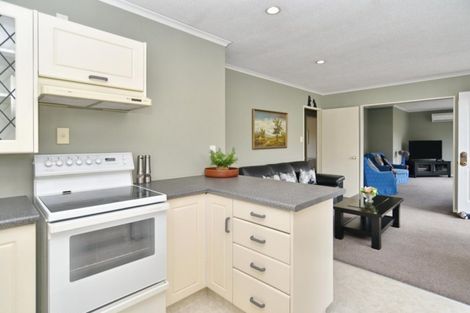 Photo of property in 9 Phoenix Lane, Northcote, Christchurch, 8052