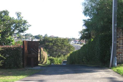 Photo of property in 72a Pupuke Road, Hillcrest, Auckland, 0627