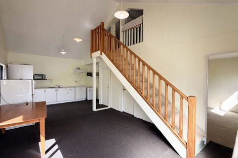 Photo of property in 8 Jillteresa Crescent, Half Moon Bay, Auckland, 2012