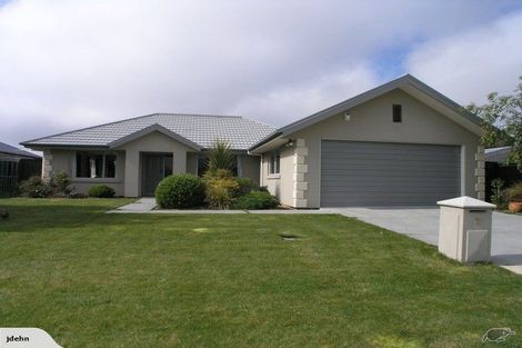 Photo of property in 7 Jasper Place, Northwood, Christchurch, 8051