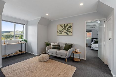 Photo of property in 3 Gonville Street, Tawa, Wellington, 5028