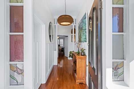 Photo of property in 20 Enfield Road, Hospital Hill, Napier, 4110
