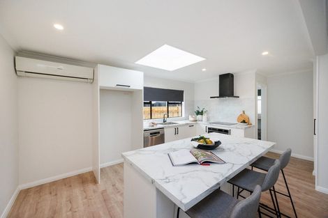Photo of property in 6 Belvedere Crescent, Takaro, Palmerston North, 4412