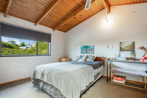 Photo of property in 26 Mceldowney Road, Titirangi, Auckland, 0604