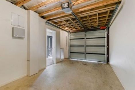 Photo of property in 2/57 Simla Crescent, Khandallah, Wellington, 6035