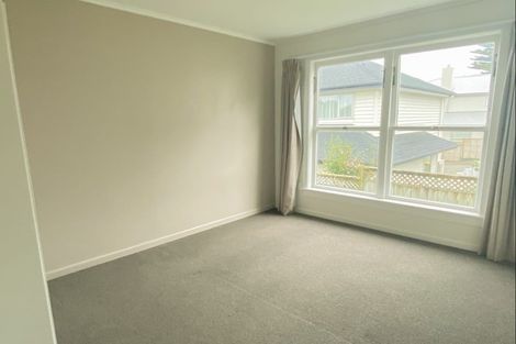 Photo of property in 24 Quebec Road, Milford, Auckland, 0620