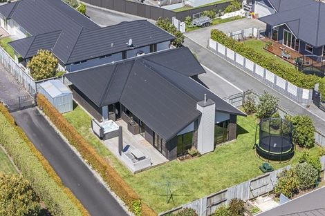 Photo of property in 6 Terli Way, Glen Avon, New Plymouth, 4312