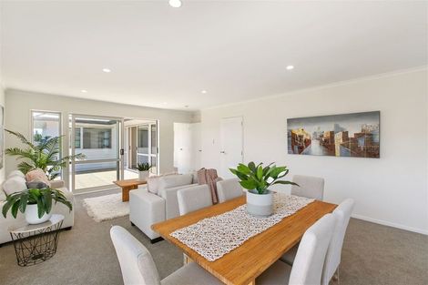 Photo of property in 27 Matata Drive, Takanini, 2112