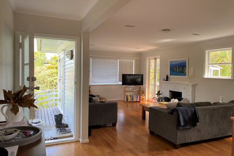 Photo of property in 33 Orion Place, Hillcrest, Auckland, 0627