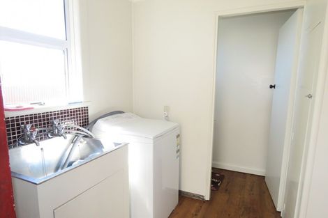 Photo of property in 3 Queen Street, Westport, 7825