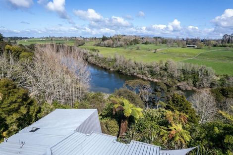 Photo of property in 37 Balfour Crescent, Riverlea, Hamilton, 3216