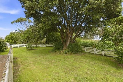 Photo of property in 225 Kuku Beach Road, Kuku, Levin, 5570