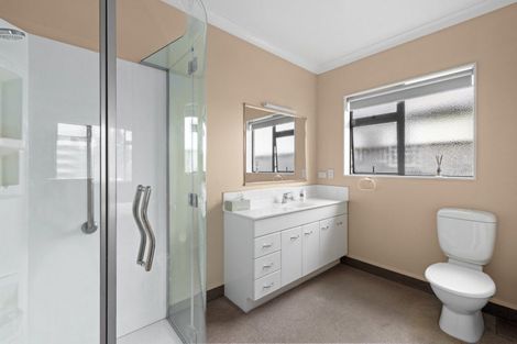 Photo of property in 5a Avondale Road, Taradale, Napier, 4112