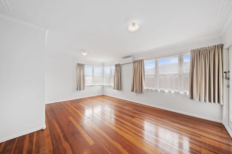 Photo of property in 10 Holden Place, Manukau, Auckland, 2025