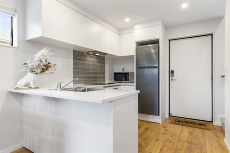 Photo of property in 9/36 Kaipatiki Road, Glenfield, Auckland, 0629