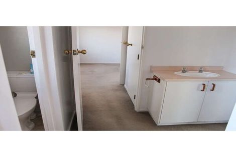 Photo of property in 37 Peppertree Glade, Kelvin Grove, Palmerston North, 4414