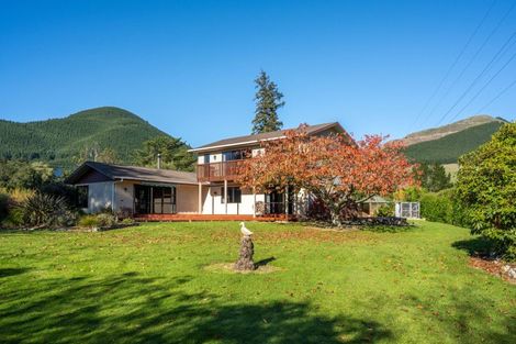 Photo of property in 68 Hiwipango Road, Belgrove, Wakefield, 7095