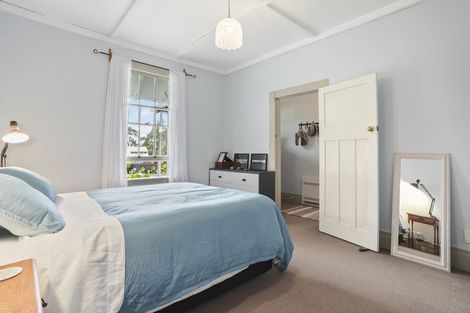 Photo of property in 15 Huia Road, Titirangi, Auckland, 0604