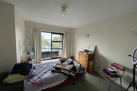 Photo of property in 64 Island Bay Road, Beach Haven, Auckland, 0626